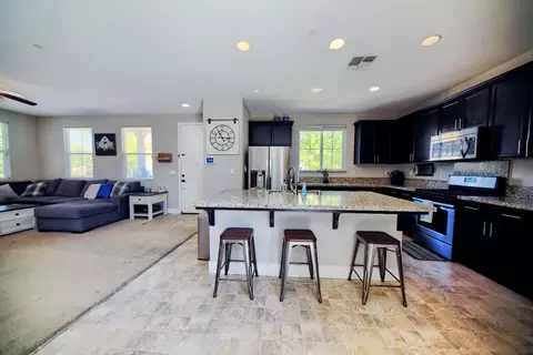 Kitchen - 9429 Vintner Cir, Patterson, CA 95363 photo 6 of 6