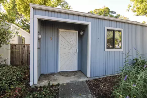 2444 Sycamore Ln #3, Davis, CA 95616 photo 4