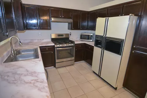 1766 Westview Dr, Ceres, CA 95307 photo 5