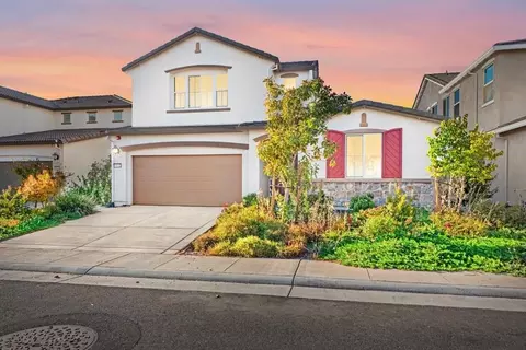 9934 Summerton Cir, Elk Grove, CA 95624
