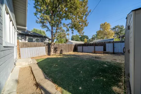 Exterior - 108 E 8th St, Tracy, CA 95376 photo 8 of 10