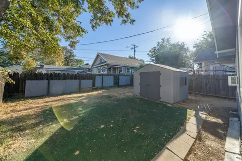 Exterior - 108 E 8th St, Tracy, CA 95376 photo 10 of 10
