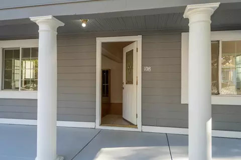 Exterior - 108 E 8th St, Tracy, CA 95376 photo 4 of 10