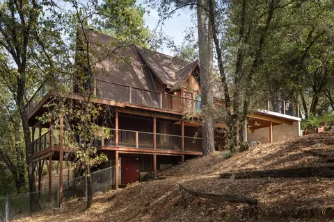 210 E View Dr, Applegate, CA 95703 photo 2