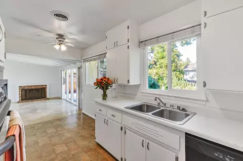 5845 Topp Ct, Carmichael, CA 95608 photo 11