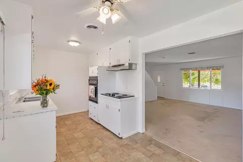5845 Topp Ct, Carmichael, CA 95608 photo 14