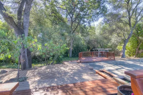 Exterior - 5400 Valhalla Dr, Carmichael, CA 95608 photo 17 of 37