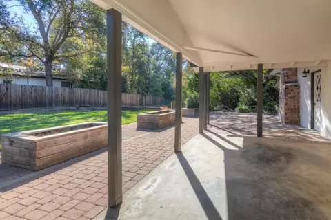 Exterior - 5400 Valhalla Dr, Carmichael, CA 95608 photo 11 of 37