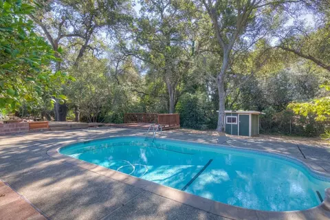 Exterior - 5400 Valhalla Dr, Carmichael, CA 95608 photo 21 of 37