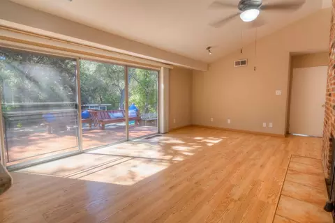 Living - 5400 Valhalla Dr, Carmichael, CA 95608 photo 7 of 12