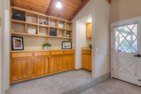Entry Way - 5400 Valhalla Dr, Carmichael, CA 95608 photo 2 of 2