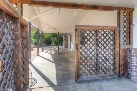 Exterior - 5400 Valhalla Dr, Carmichael, CA 95608 photo 10 of 37