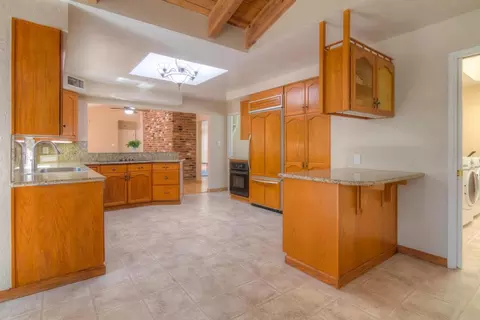 Kitchen - 5400 Valhalla Dr, Carmichael, CA 95608 photo 5 of 5