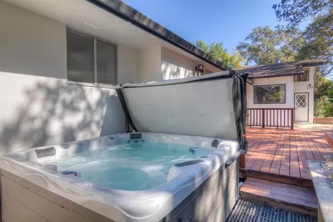 Exterior - 5400 Valhalla Dr, Carmichael, CA 95608 photo 23 of 37