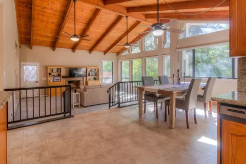 Dining - 5400 Valhalla Dr, Carmichael, CA 95608 photo 2 of 3