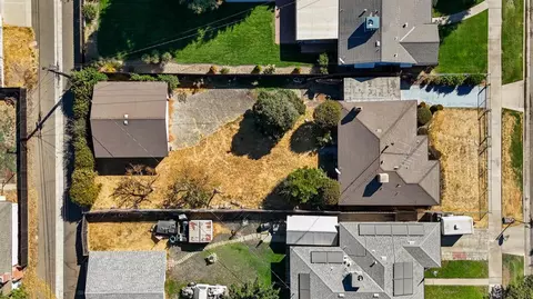 1451 W 21st St, Merced, CA 95340 photo 2