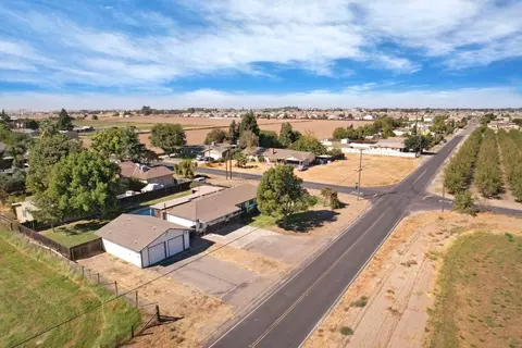 20915 Oleander Ave, Manteca, CA 95337 photo 45