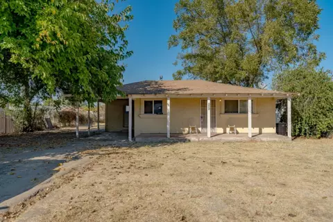 1853 15th St, Olivehurst, CA 95961 photo 1