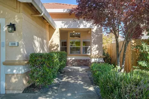108 Tyrell Ct, Folsom, CA 95630 photo 4