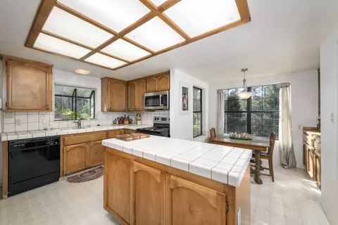 Kitchen - 1802 Twitchell Rd, Placerville, CA 95667 photo 2 of 5