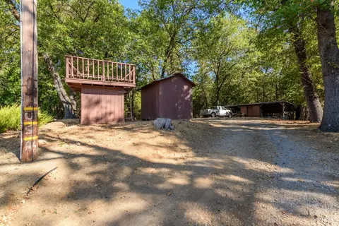 Exterior - 1802 Twitchell Rd, Placerville, CA 95667 photo 13 of 18