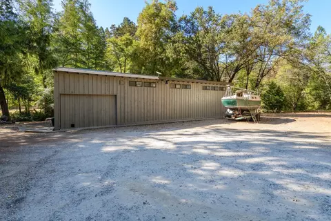 Exterior - 1802 Twitchell Rd, Placerville, CA 95667 photo 3 of 18