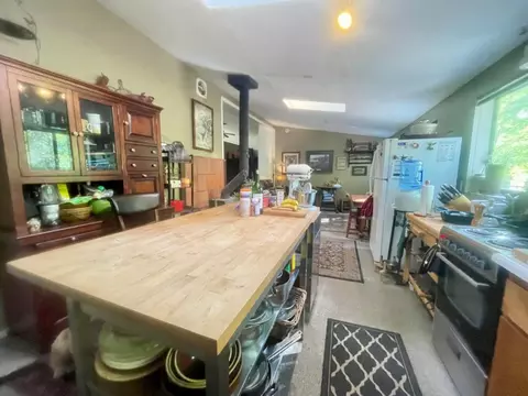 Kitchen - 1802 Twitchell Rd, Placerville, CA 95667 photo 4 of 5