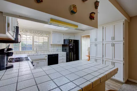 96 W Donna Dr, Merced, CA 95348 photo 7