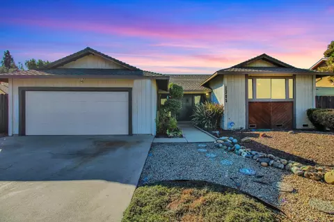 1305 Forest Dr, Turlock, CA 95380 photo 1