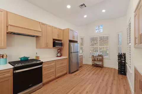 Kitchen - 2626 Magnolia Ct, Lodi, CA 95242 photo 2 of 7
