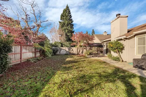Exterior - 2626 Magnolia Ct, Lodi, CA 95242 photo 13 of 15