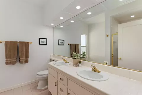 Bath - 3661 Millbrae Rd, Cameron Park, CA 95682 photo 2 of 4