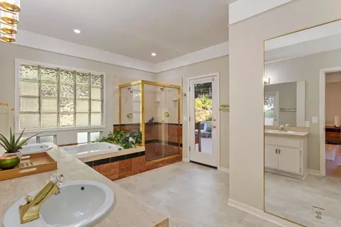 Bath - 3661 Millbrae Rd, Cameron Park, CA 95682 photo 3 of 4