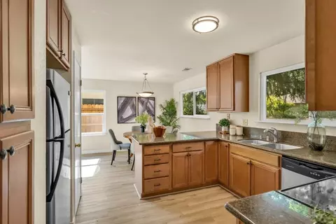 2420 Bueno Dr, Davis, CA 95616 photo 7