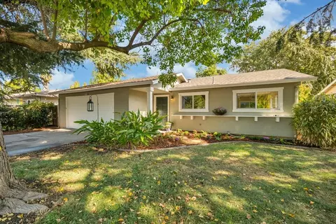 2420 Bueno Dr, Davis, CA 95616 photo 2