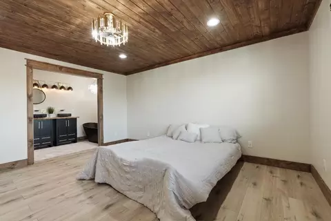 Bedroom - 5850 Nile Rd, Manteca, CA 95337 photo 1 of 8