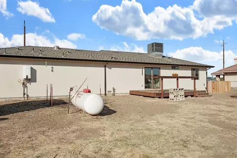 Exterior - 5850 Nile Rd, Manteca, CA 95337 photo 8 of 15