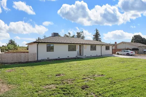 Exterior - 5850 Nile Rd, Manteca, CA 95337 photo 2 of 15