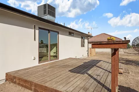 Exterior - 5850 Nile Rd, Manteca, CA 95337 photo 6 of 15
