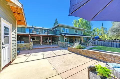 Exterior - 518 Fairview Dr, Placerville, CA 95667 photo 3 of 21