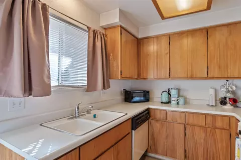 Kitchen - 1840 1840 Merced Ave, Merced, CA 95341 photo 3 of 4