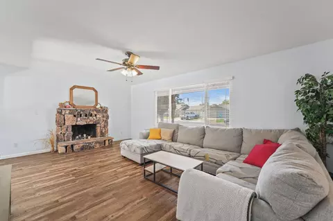 Living - 7538 Jade Ln, Hilmar, CA 95324 photo 2 of 3