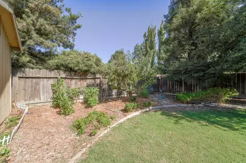 Exterior - 7538 Jade Ln, Hilmar, CA 95324 photo 9 of 12