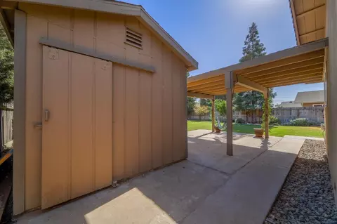 Exterior - 7538 Jade Ln, Hilmar, CA 95324 photo 8 of 12