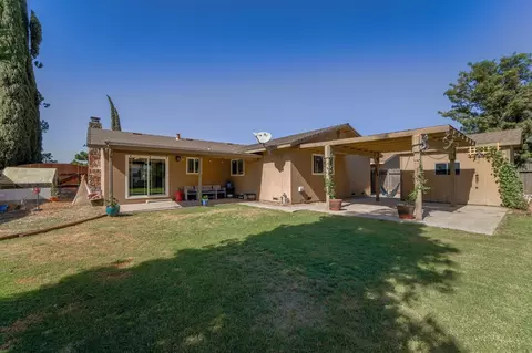 Exterior - 7538 Jade Ln, Hilmar, CA 95324 photo 10 of 12