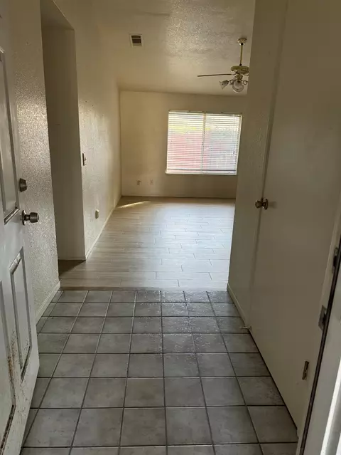 Entry Way - 1808 Montilla Ct, Modesto, CA 95358 photo 1 of 1