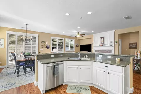 Kitchen - 2395 Nutwood Pl, Manteca, CA 95336 photo 7 of 7