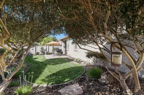 Exterior - 2395 Nutwood Pl, Manteca, CA 95336 photo 10 of 19
