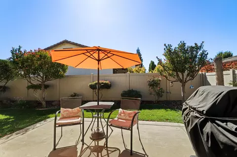 Exterior - 2395 Nutwood Pl, Manteca, CA 95336 photo 7 of 19