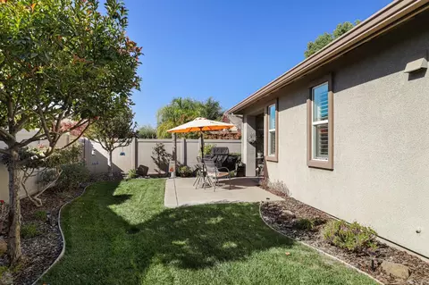 Exterior - 2395 Nutwood Pl, Manteca, CA 95336 photo 11 of 19
